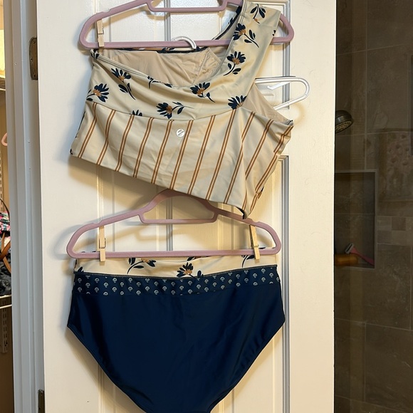 One shoulder high wasted swim set - Picture 5 of 7